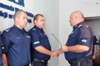 Generał wręcza rozkazy myszkowskim szefom policji